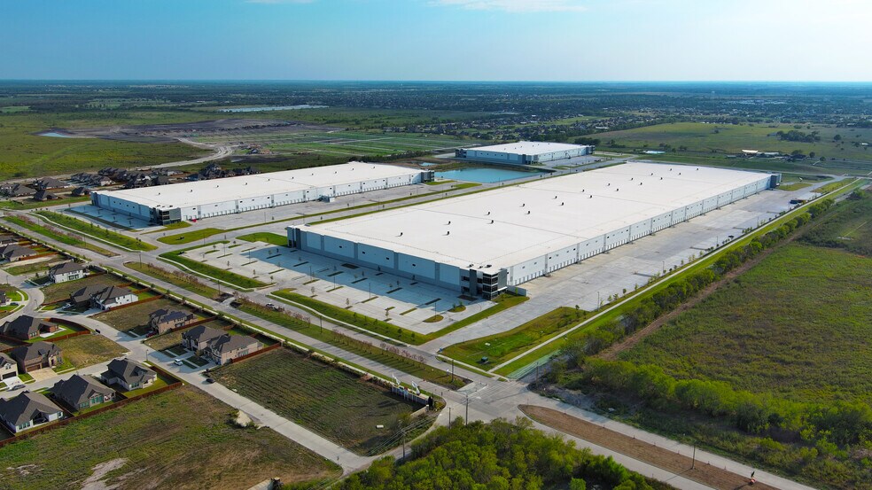 More Photos Of 1220 Sage Hill, Forney Unknown For Lease