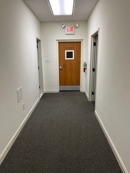 More Photos Of 217 Rt 130, Bordentown Office For Lease