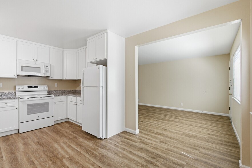 More Photos Of 1255 Woodside Rd, Redwood City Apartments For Sale