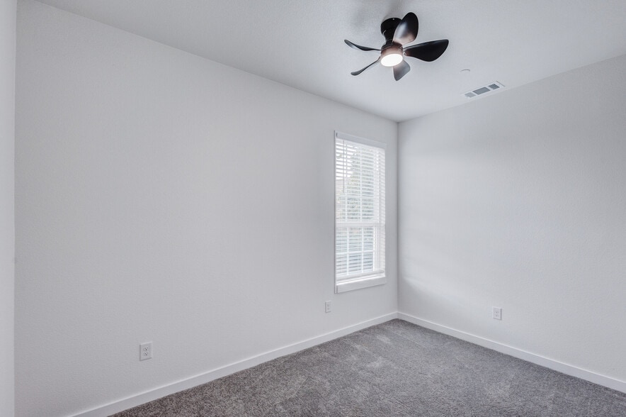 More Photos Of 3202 Wexford Dr, Garland Multifamily For Sale