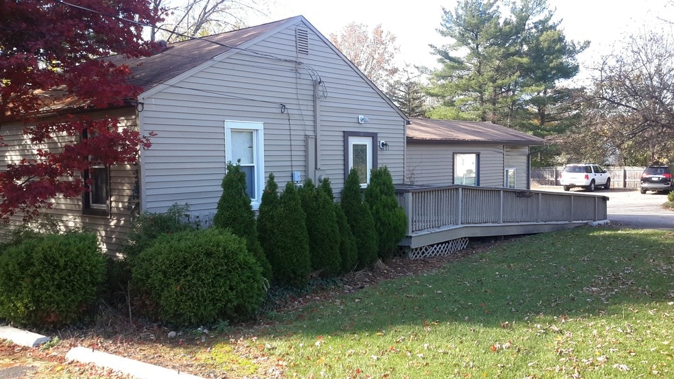 More Photos Of 30882 Lorain Rd, North Olmsted Office For Sale