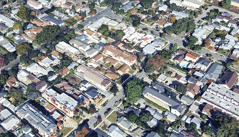 More Photos Of 413 Irving Ave, Glendale Land For Sale