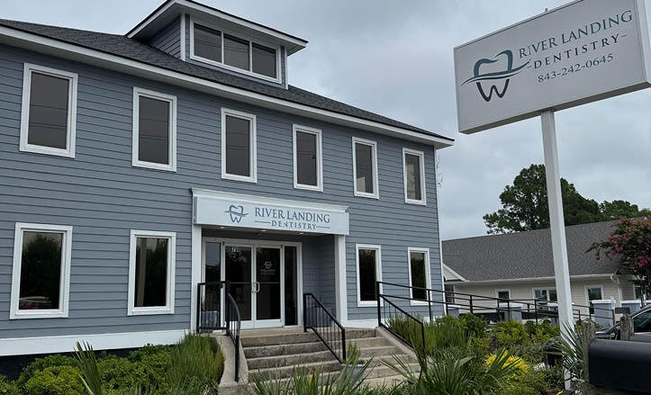 More Photos Of 790 Johnnie Dodds Blvd, Mount Pleasant Medical For Lease