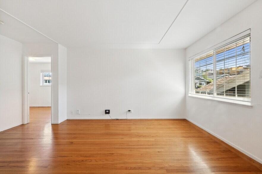 More Photos Of 5445 Broadway, Oakland Apartments For Sale