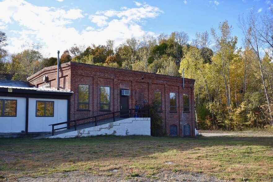 More Photos Of 45 Mill Ln, Willsboro Warehouse For Sale