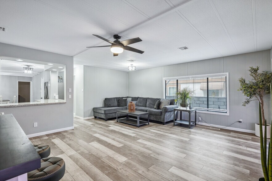 More Photos Of 1837 Riverside Dr, Bullhead City Specialty For Sale