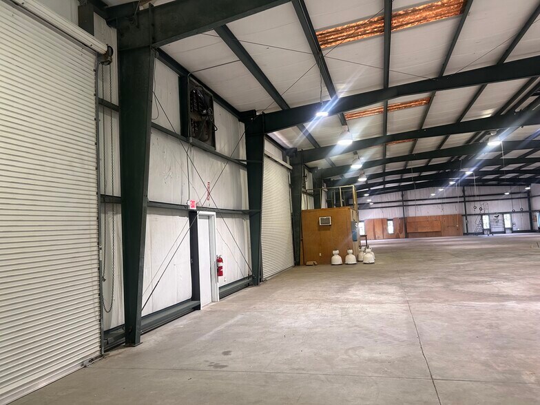 More Photos Of 203 Deptford St, Savannah Warehouse For Lease
