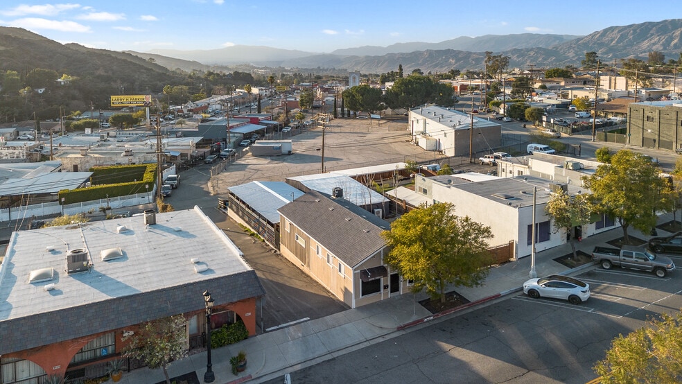 More Photos Of 9937 Commerce Ave, Tujunga Freestanding For Sale