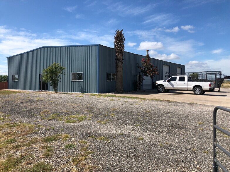 Primary Photo Of 9605 Fm 812, Austin Warehouse For Lease