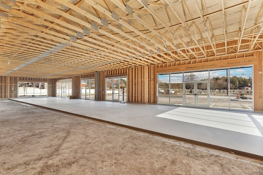 More Photos Of 212 Southampton Rd, Westfield Freestanding For Lease