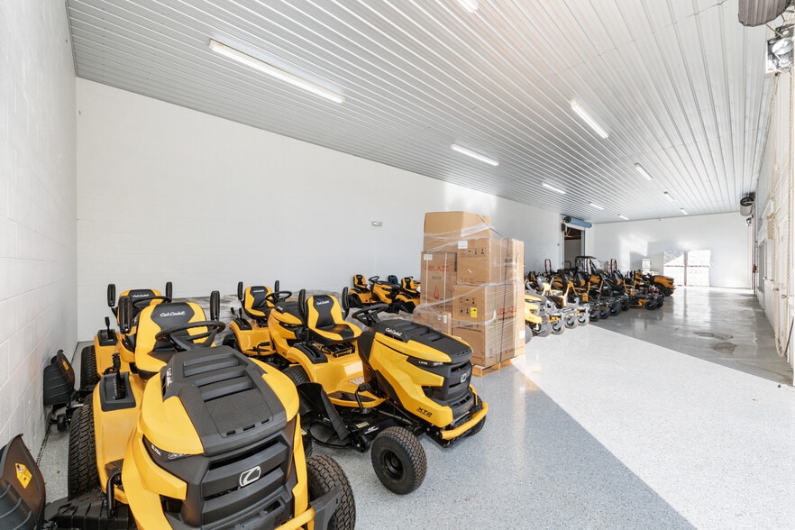 More Photos Of 818 N Magnolia Ave, Ocala Warehouse For Sale