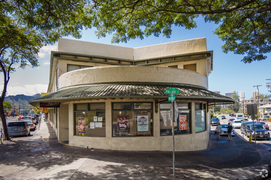 More Photos Of 766 Kapahulu Ave, Honolulu Storefront For Lease