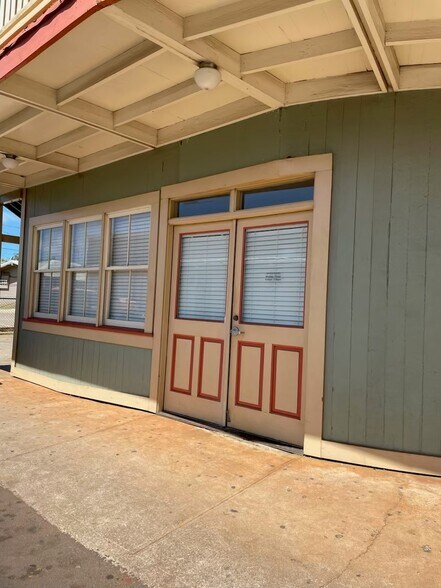 More Photos Of 4493 Moana Rd, Waimea Storefront Retail Residential For Lease
