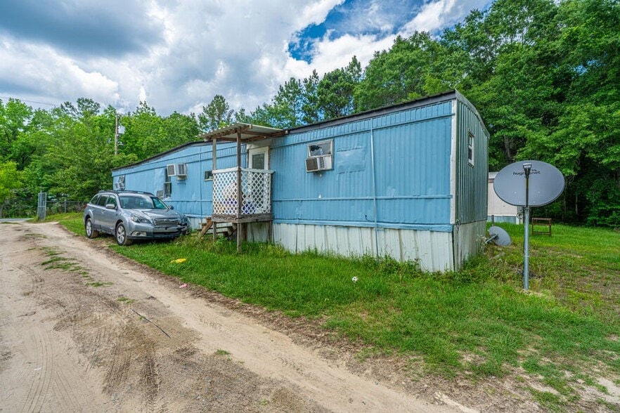 More Photos Of 1267 Trojan Rd, Cross Convenience Store For Sale