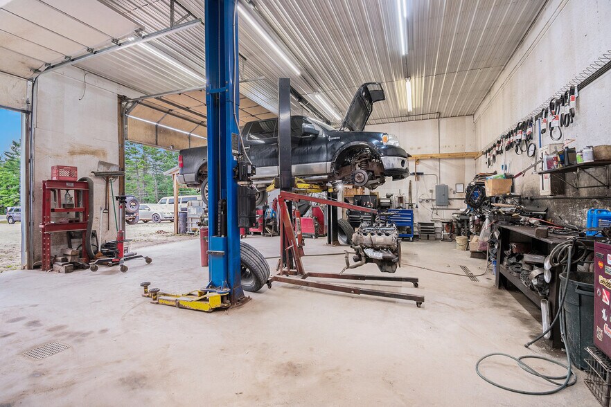 More Photos Of 5557 N Red Oak Rd, Lewiston Specialty For Sale