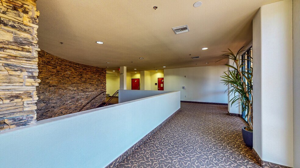 More Photos Of 2904 W Horizon Ridge Pky, Henderson Medical For Lease