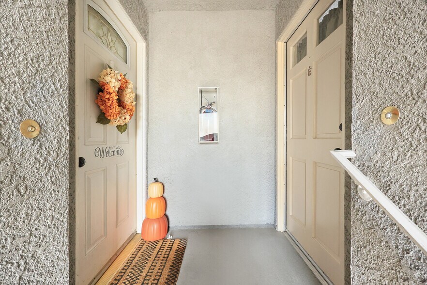 More Photos Of 6014 Ferguson Dr, Commerce Apartments For Sale