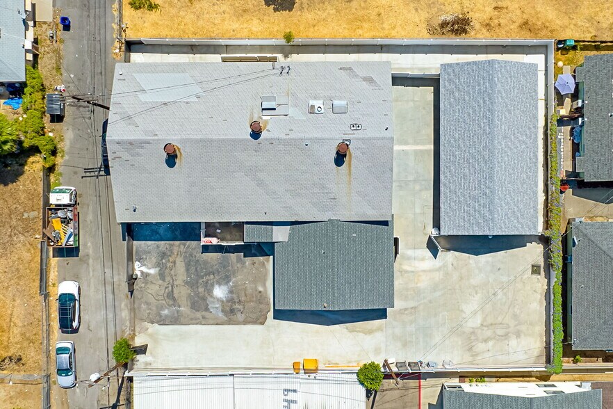 More Photos Of 791 Vernon Dr, Upland Warehouse For Sale