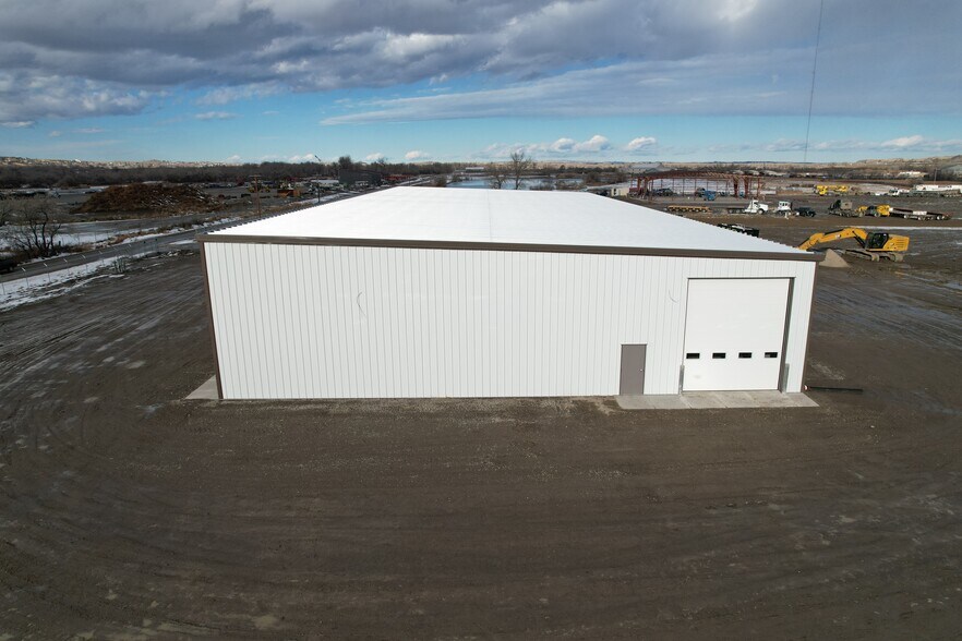 More Photos Of 1347 Johnson ln, Billings Industrial For Lease