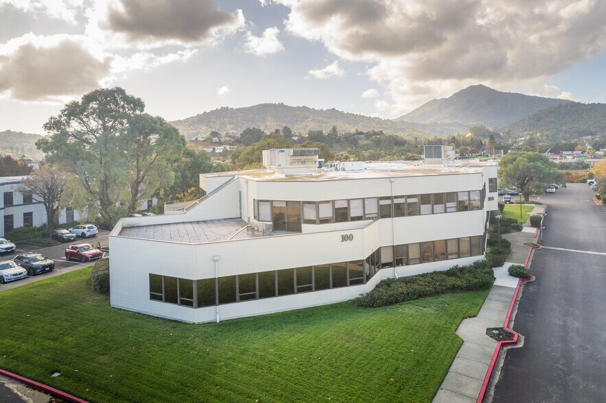 Primary Photo Of 100 Tamal Vista Blvd, Corte Madera Medical For Lease