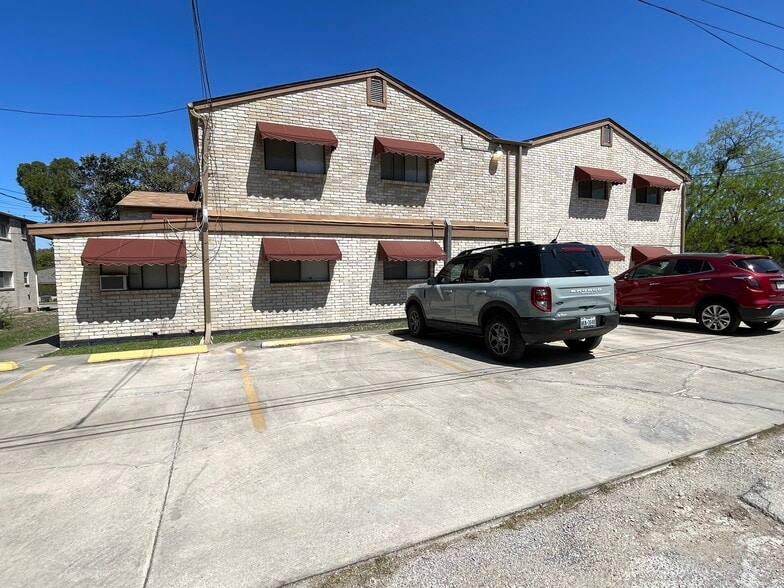 More Photos Of 602 Chauncey Dr, San Antonio Apartments For Sale