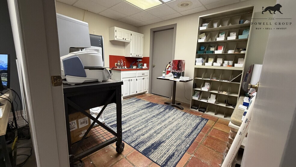 More Photos Of 5730 66th St, Lubbock Medical For Sale