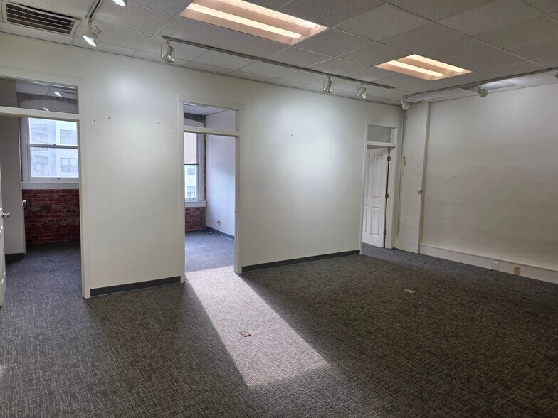More Photos Of 64 Biltmore Ave, Asheville Loft Creative Space For Lease