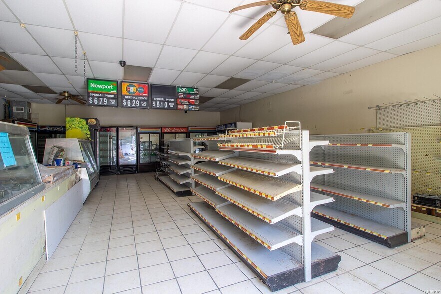 More Photos Of 8300 Woodson Lateral Rd, Woodson Convenience Store For Sale