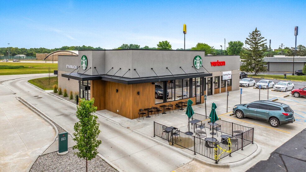 More Photos Of 6301 Dixie Hwy, Bridgeport Restaurant For Sale