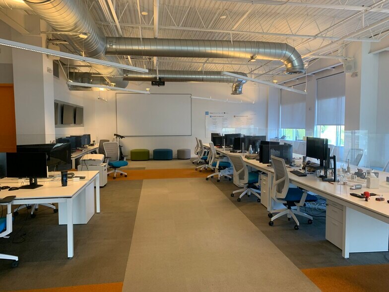 More Photos Of 7950 NW 53rd St, Doral Medical For Sale