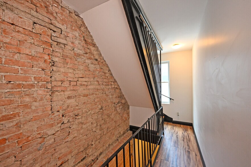 More Photos Of 226 E Clifton Ave, Cincinnati Apartments For Sale