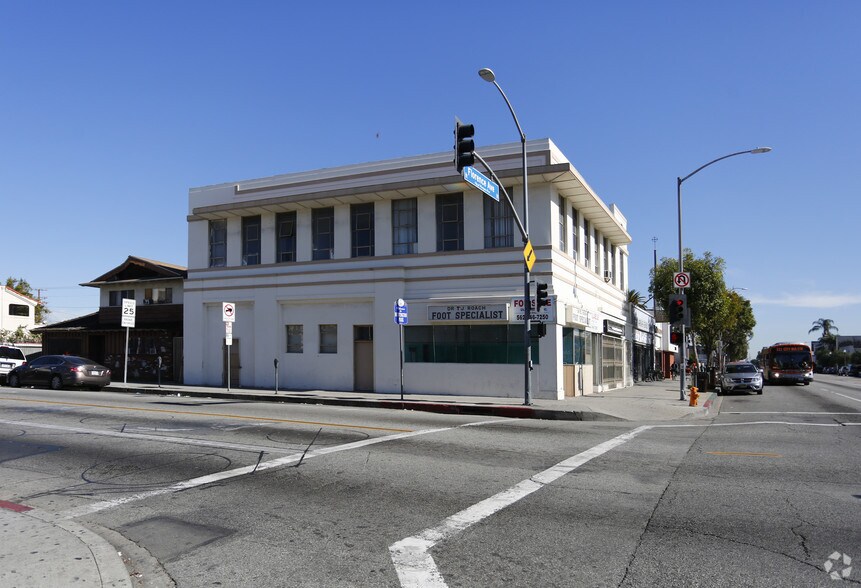 More Photos Of 2701-2705 E Florence Ave, Huntington Park Storefront Retail Office For Lease
