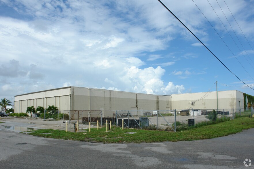 More Photos Of 210 Newman Rd, Lake Park Warehouse For Sale