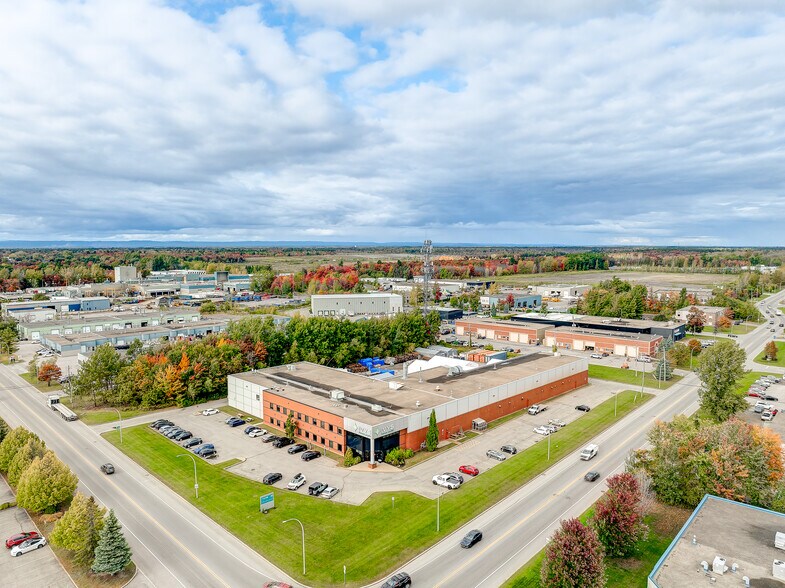 Primary Photo Of 730 Boul Industriel, Blainville Warehouse For Sale