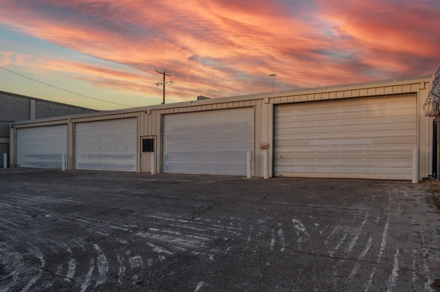 More Photos Of 6941 Commerce Ave, El Paso Warehouse For Sale