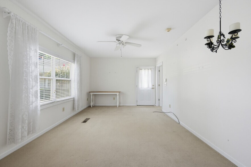 More Photos Of 129 Marble Mill Rd, Marietta Medical For Sale