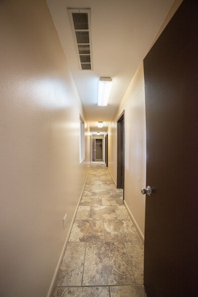 More Photos Of 3026 1st Ave, Greeley Warehouse For Lease