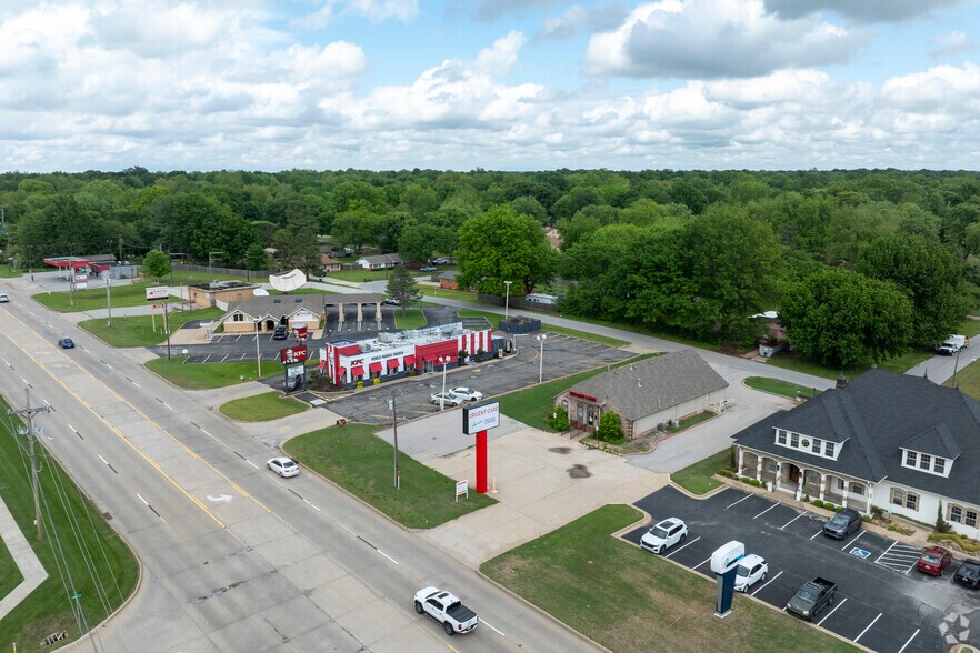 More Photos Of 11717 S Memorial Dr, Bixby Medical For Lease