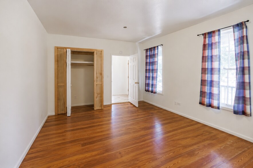 More Photos Of 628 Kentucky St, Vallejo Apartments For Sale