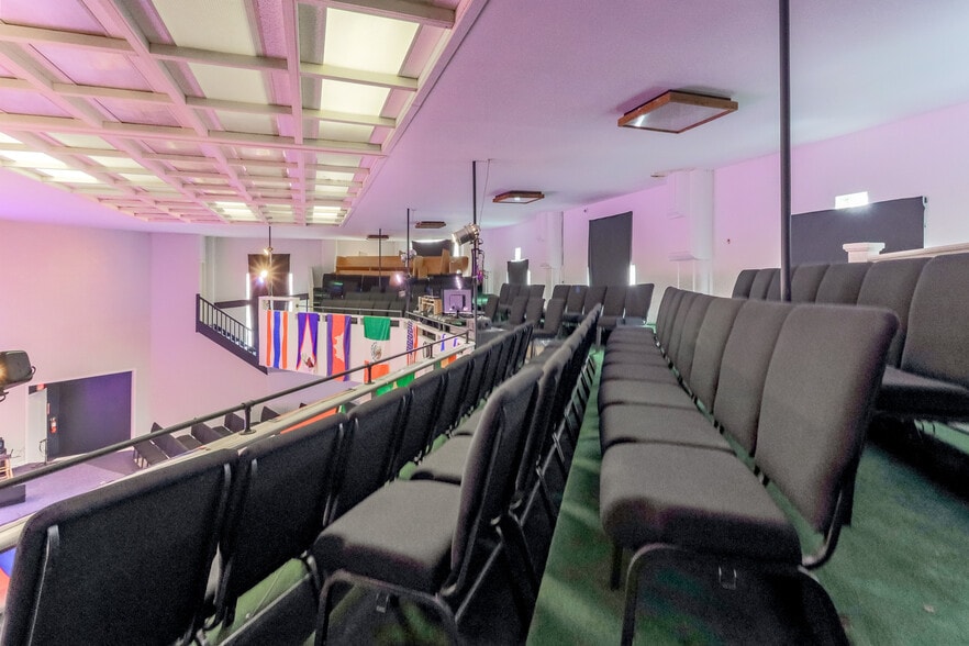 More Photos Of 1016 S 10th St, Tacoma Religious Facility For Sale