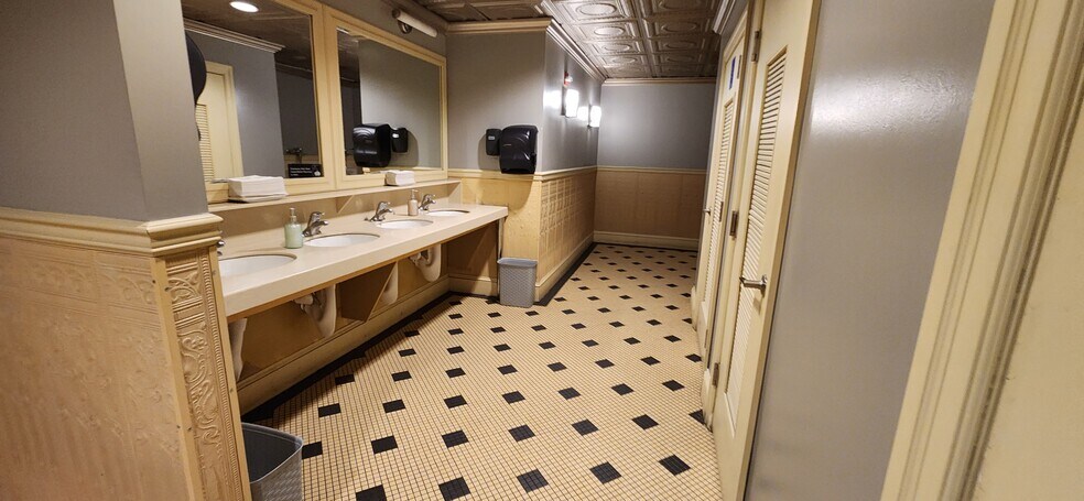 More Photos Of 125 Walnut St, Philadelphia Apartments For Lease