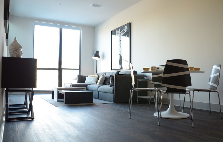 More Photos Of 2310 N Oakland Ave, Milwaukee Apartments For Lease