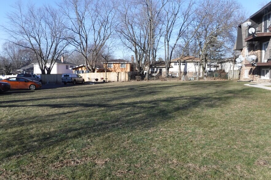 More Photos Of 4336 Lindenwood Dr, Matteson Apartments For Sale