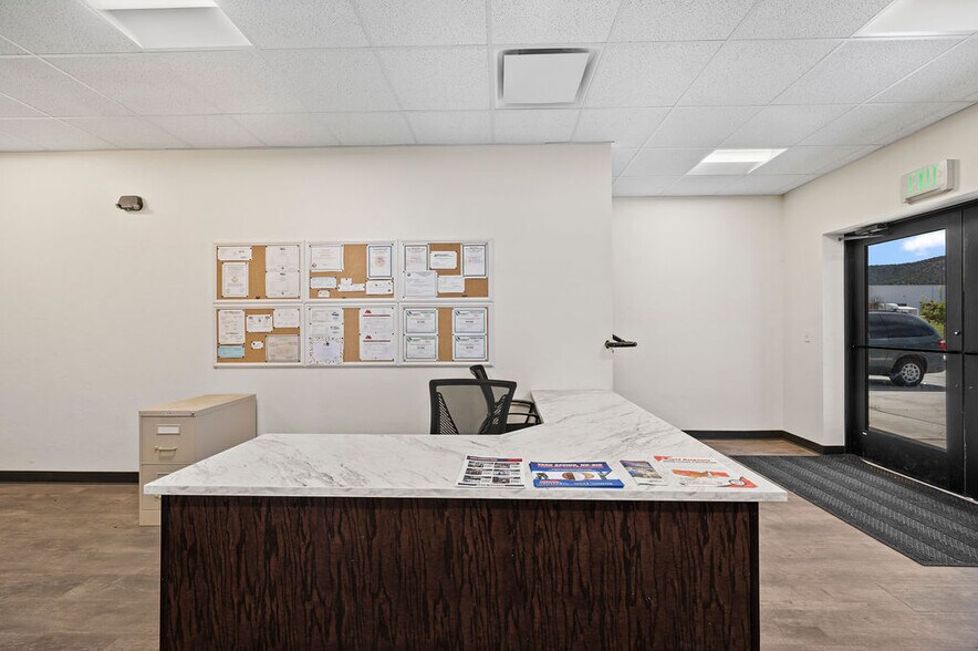 More Photos Of 1944 Airport Rd, Rifle Warehouse For Sale