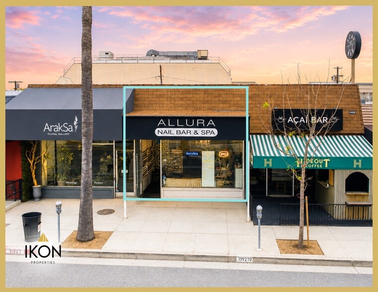 Primary Photo Of 11925-11927 Ventura Blvd, Studio City Storefront For Lease