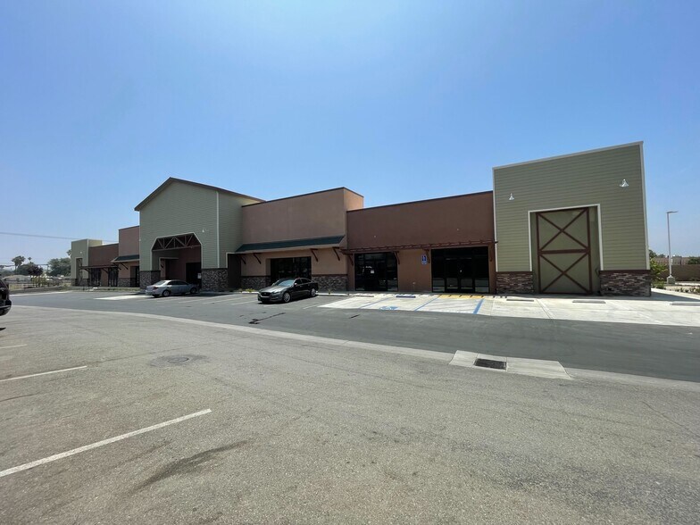 More Photos Of 8254 Mission Blvd, Jurupa Valley Unknown For Lease