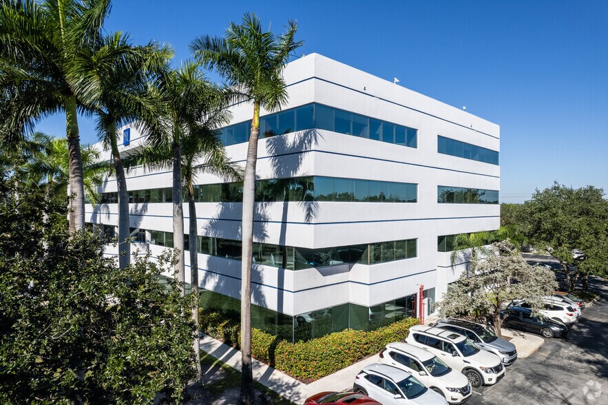 1111 Park Centre Blvd, Miami Gardens, FL 33169 Office For Lease