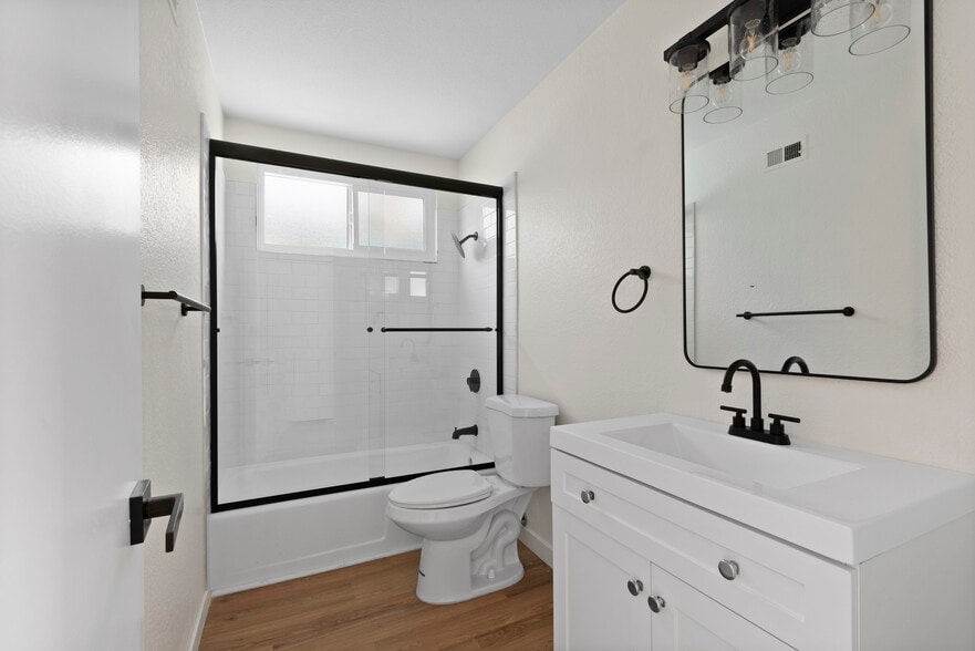 More Photos Of 102 E Avenida San Gabriel, San Clemente Multifamily For Sale