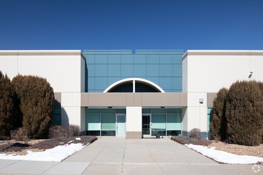 More Photos Of 6446 S Kenton St, Centennial Flex For Lease