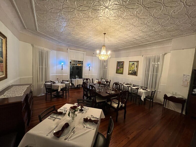 More Photos Of 252 Seavy St, Senoia Hospitality For Sale